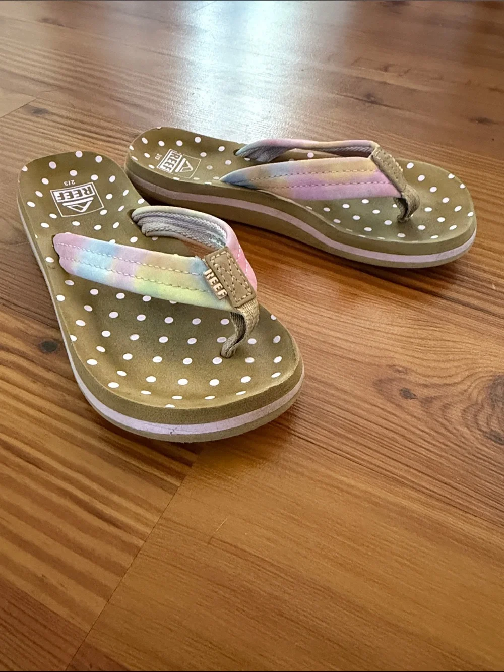 Reef Kids Olive Polka Dot Flip Flops with Pastel Rainbow Straps